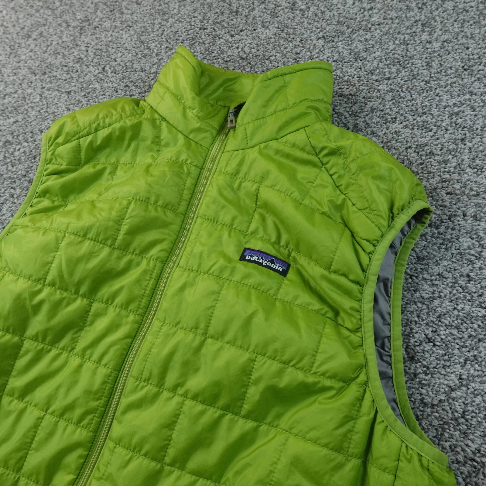 Patagonia Vest Mens L Green Nano Puff Quilted Insulated Full Zip Puffer Hiking
Opens in a new window