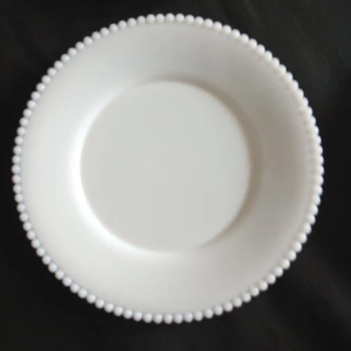 Vtg 1950 Westmoreland Beaded Edge Milk Glass 7 Luncheon Plates