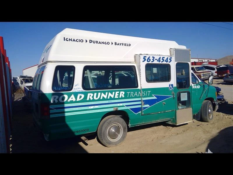 Used Right Rear Cargo Door Assembly Back fits: 2002 Ford E250 VAN w/window Right Foto 3 de 4