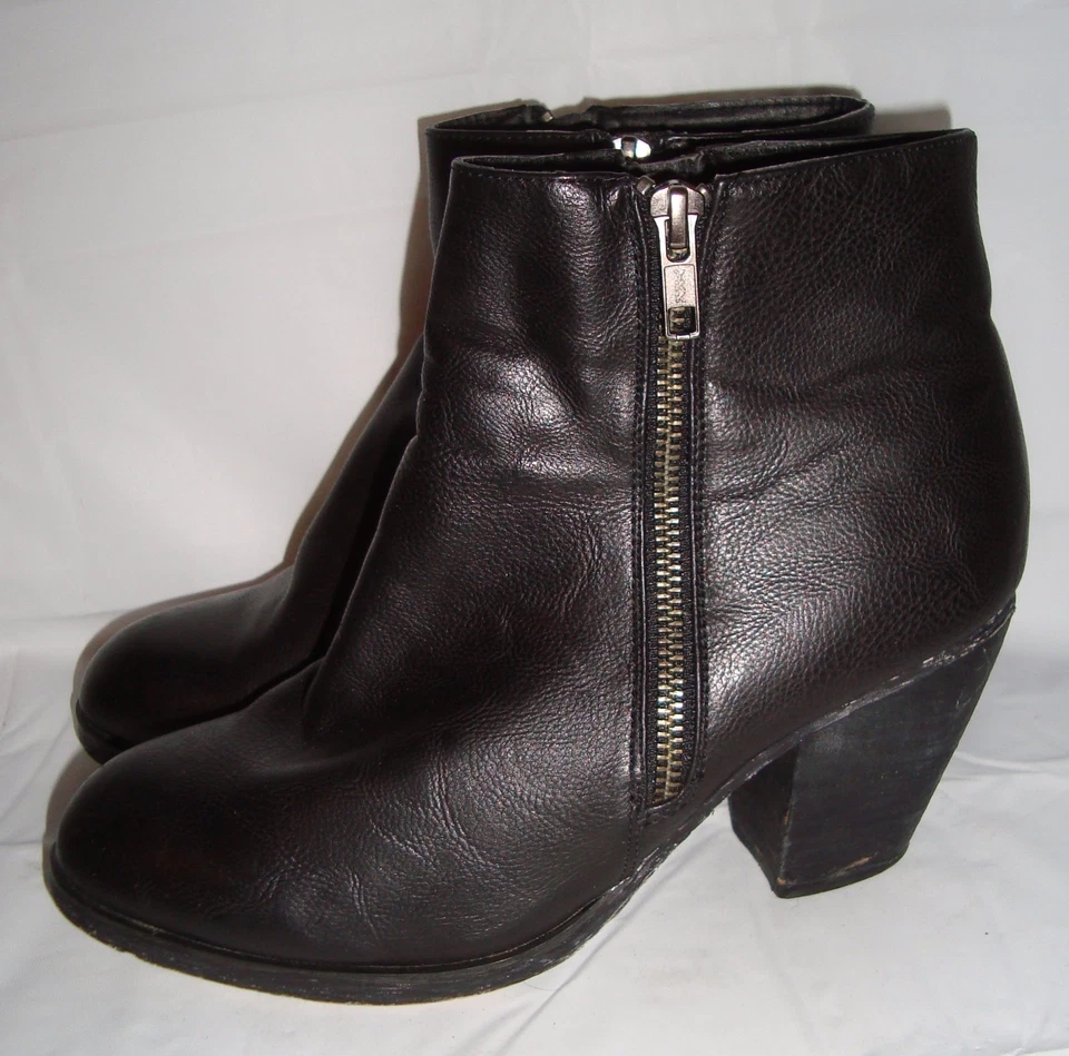 Botines Ecote Cuero Negro 7.5 Cortos Doble Cremallera Foto 4 de 4