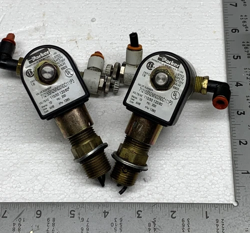 [LOT OF 2] PARKER 71215SN2MN00N0C111P3 Solenoid Valves 110/120V *WORKING PULLS*