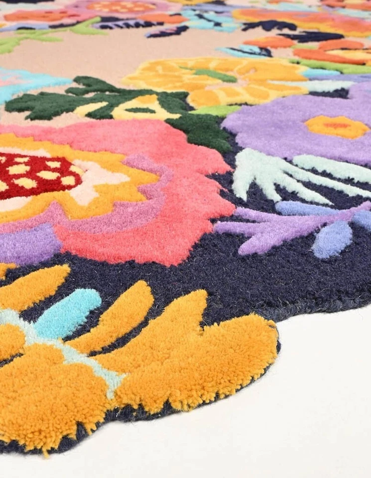 Modern Floral Multi Color Wool Area Rug Hand tufted Rug for living room - Image 4 of 4