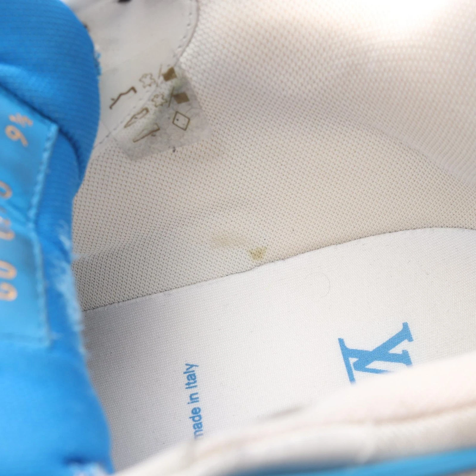 LOUIS VUITTON（LV） Sneakers LOUIS VUITTON LV Trainer 20SS pelle bianco blu #9 5 usate uomo