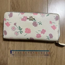 COACH floral pattern long wallet