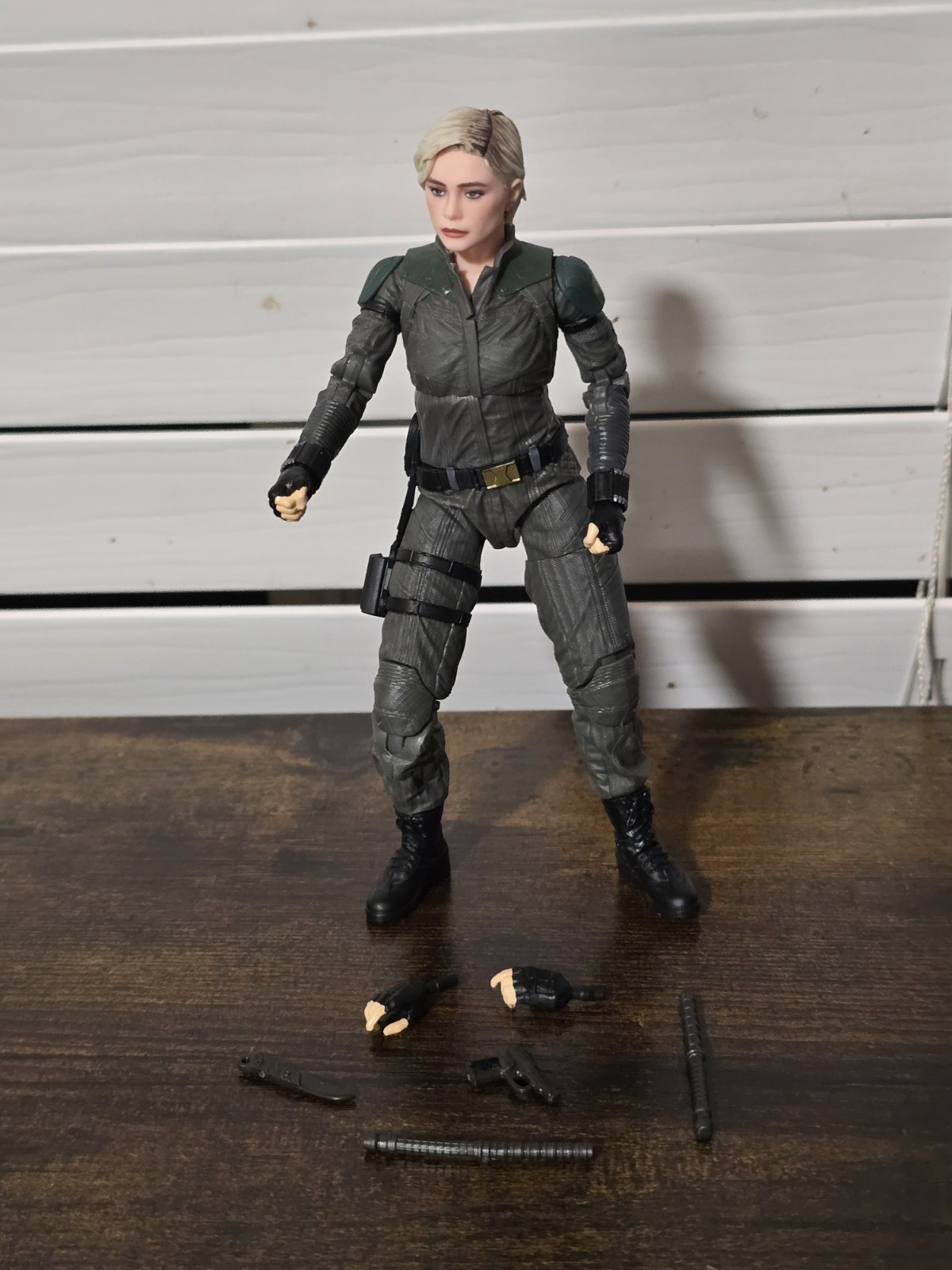 "Figura de acción de 6"" Marvel Legends Yelena Belova Thunderbolts MCU paquete de 2"" excelente"