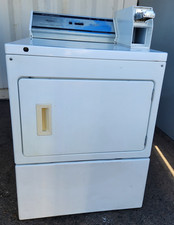WHIRLPOOL COIN OPERATED FRONT LOAD GAS DRYER MODEL CGM2761TQ1 SN: MW3801020 REF 