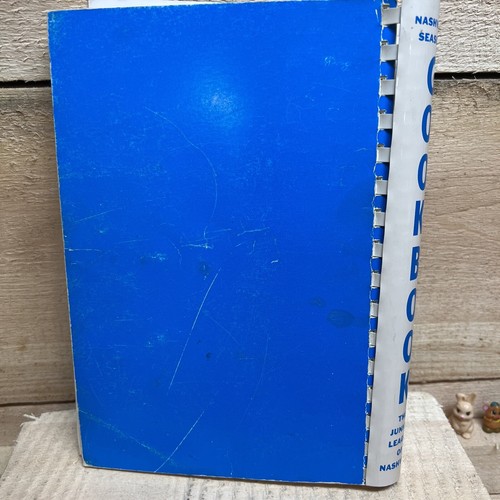 Vtg. “Nashville Seasons Junior League Cookbook”: Recipes From Nashville, TN 1976 - Foto 2 di 12