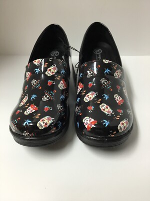 Easy Street Women's Nurse Clogs Slip-Resistant Black Sugar Skulls Size 11