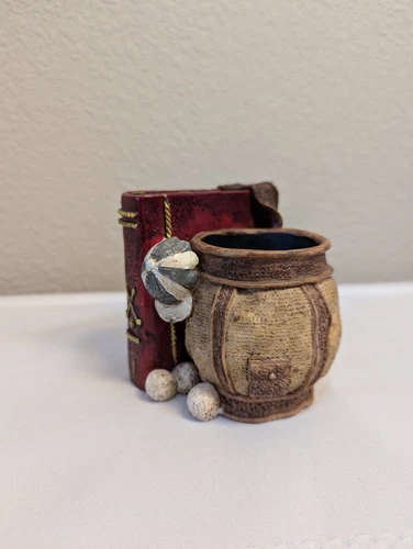 Ceramic Golf Figurine, Display, - The Art Of Gulf Book 1