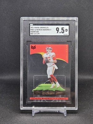 2021 Panini Chronicles Patrick Mahomes Magnitude Red Clear /199 Chiefs SGC 9.5