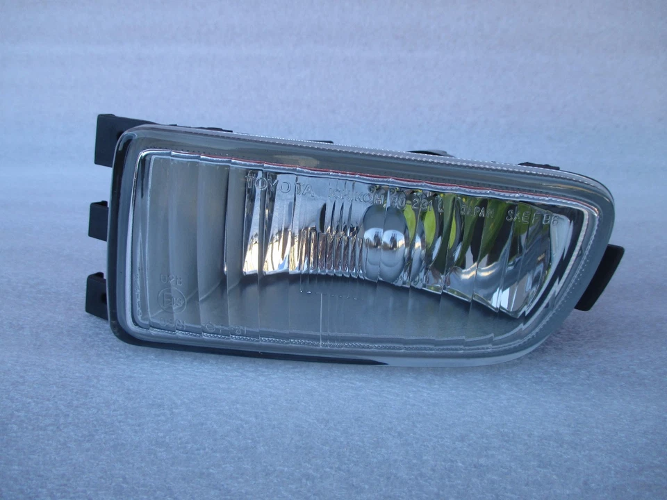 ПРОТИВОТУМАННАЯ ЛАМПА LEXUS GS300 GS 300 OEM LH 1998 1999 2000 2001 2003 04 05  - Изображение 2 из 4