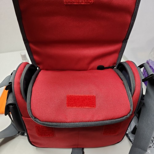 Camera Bag Sling style with kit! - Picture 9 of 15