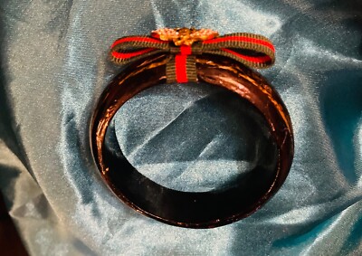 Cute Repurposed Gucci web Bow Bee bangle bracelet | eBay display picture 1
