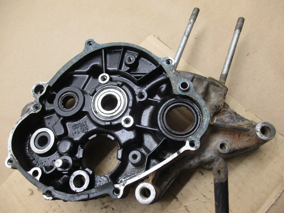 Motor Yamaha YZ60J 1980-1983 (1079) - estojos - Imagem 4 de 4