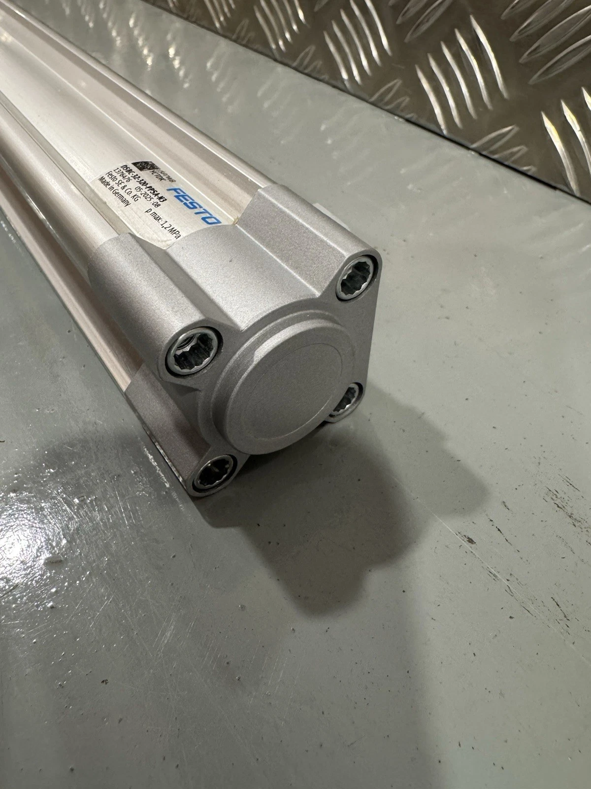 Festo 1376476 DSBC-32-320-PPSA-N3 Standard Cylinder Brand New 4
