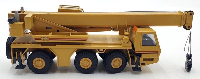 Conrad 1/50 Scale 2092 - Grove GMK 3050 All Terrain Hydraulic