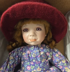 Vintage Cottage Collectibles by Ganz "Nuenya" Porcelain Doll NIB