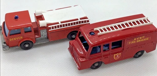 Lot of 2 Vintage Matchbox Lesney Fire Pumper Truck 29 & Land Rover Fire Truck 57