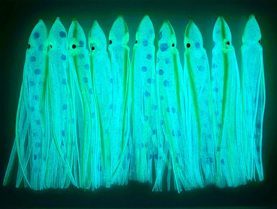 Pkg of 20 each 4.5" Squid Skirts (Hoochies)/Blue w/Blue Dot & Neon Stripe Glow - Image 2 of 3