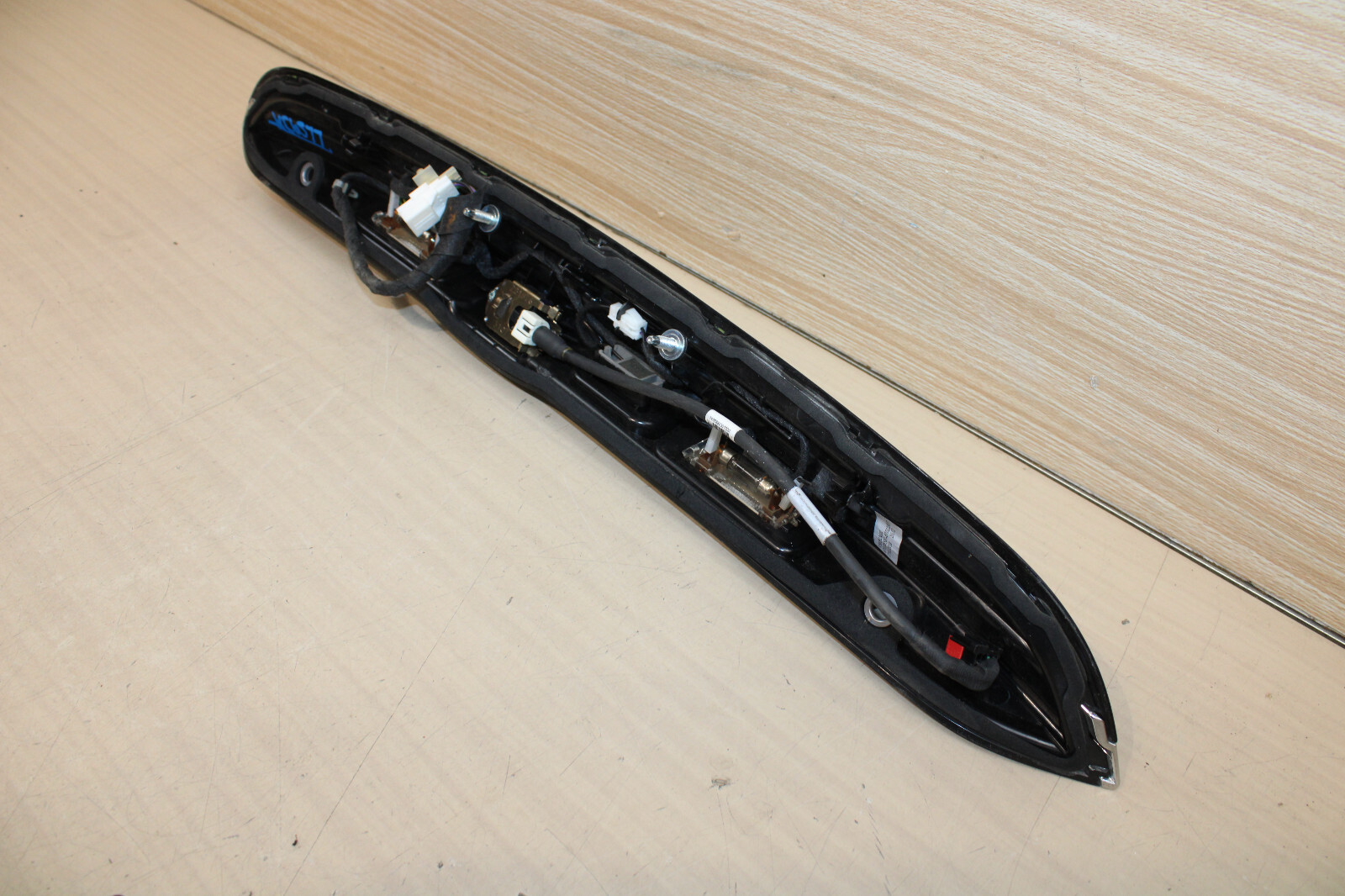 14-22 MASERATI GHIBLI DECKLID TRUNK LID MOLDING + CAMERA EXCELLENT BLACK OEM