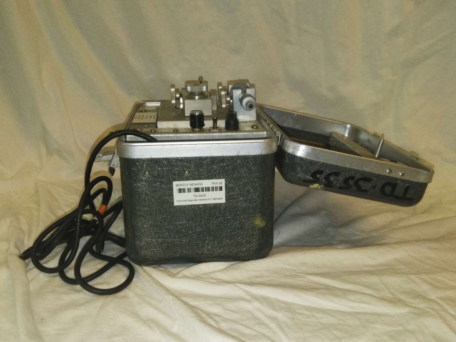 Bently Nevada Tk3-2e Vibration Calibration Analyzer Wobulator Instrument  for sale online | eBay