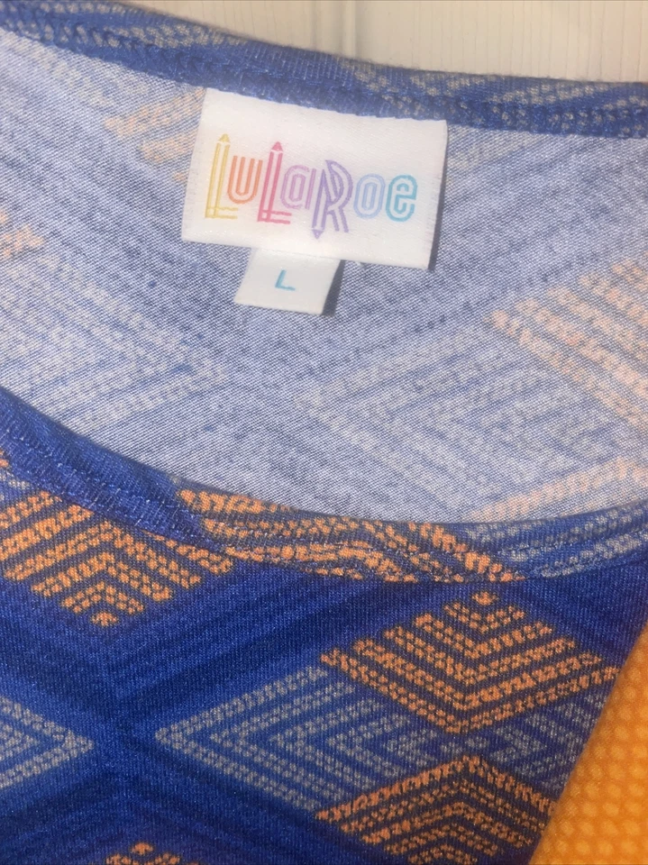 LuLaRoe Outfit L BLUE Top & TC Leggings Aztec Design Super Cute! - Image 3 of 4