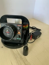 Vexilar FL-8 SE Ice Fishing Sounder/Locater with Carrying Case and Battery Gauge