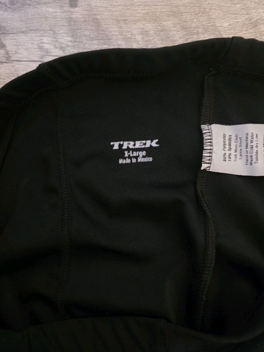 Trek Men Club Padded Cycling Short Size XL Gripper Legs Black Biking 9" Inseam - Imagen 7 de 8