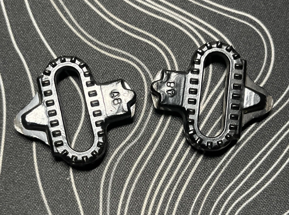 Juego de tacos de pedal de bicicleta SPD de liberación única sin clip para carretera MTB con hardware Foto 3 de 3