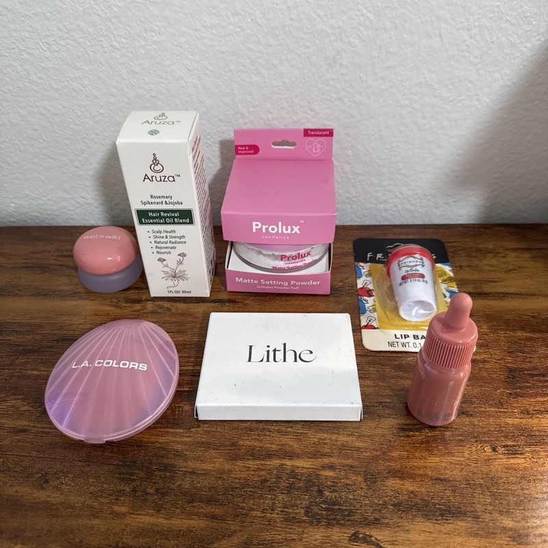 Assorted Cosmetic Makeup Products Various Brands/Shades Lip Balm Shadow ALL NEW