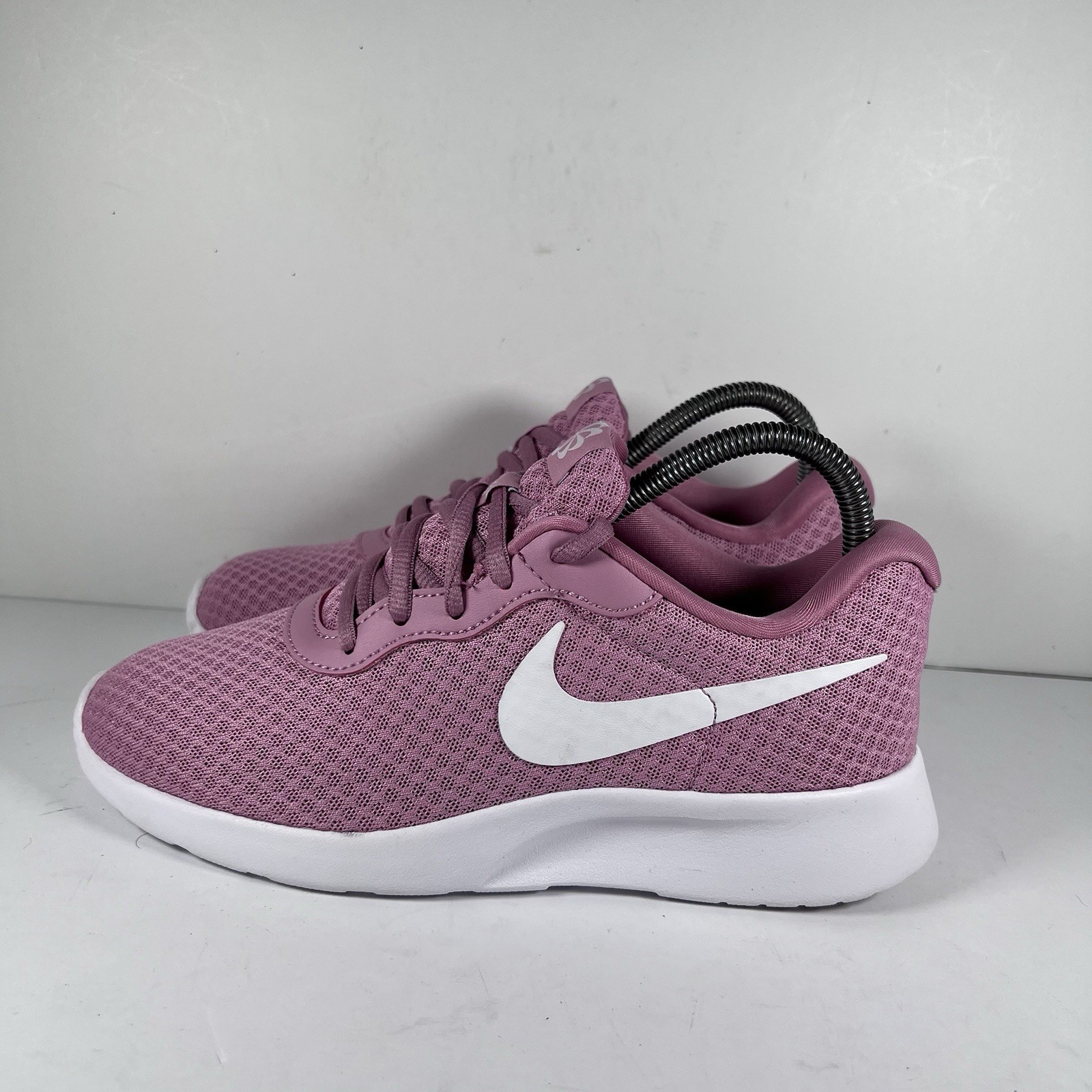 Nike Tanjun EasyOn Elemental Pink Lace Up Athletic Shoes Sneakers Women's 7.5 thumbnail 3