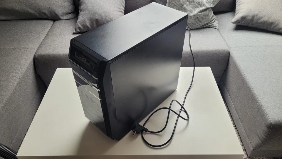 Desktop-PC Intel Core i3 8 GB RAM 500 GB SSD - USB 3.0 inkl. Windows 10 Lizenz