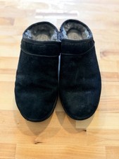 UGG Classic Slippers Women Sz 9