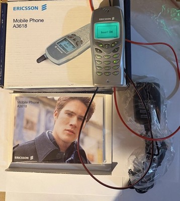 Retro Ericsson A3618 (silber) - 2000er GSM Telefon - alter Lagerbestand, komplett in Box