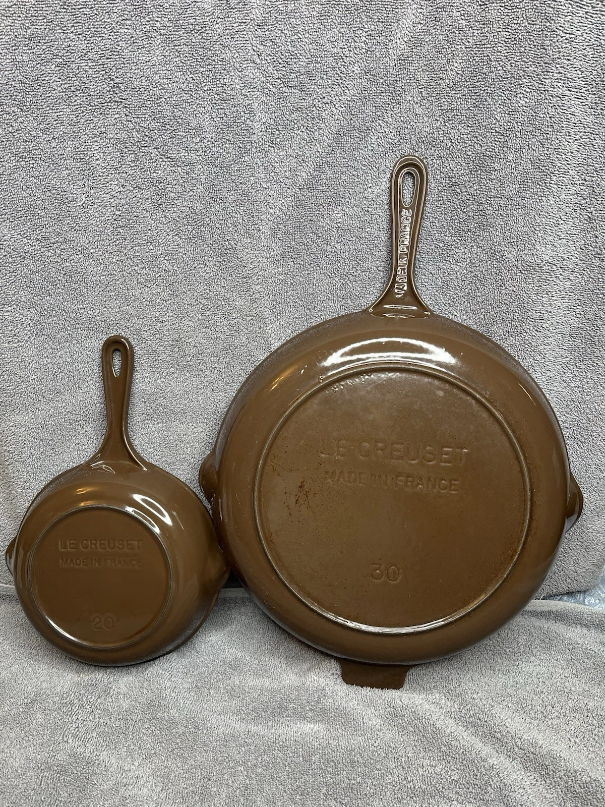 Vtg Le Creuset 20 & 30 Skillets 12", 7.5” Cast Iron Double Spout Pan Rare Color