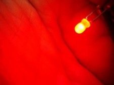 200 RED/AMBER 3mm SIEMENS LA3366-Q LED's -- New and Unused