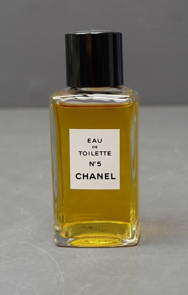 Chanel No.5 Eau De Toilette 2oz Vintage Bottle Pre-Bar Code