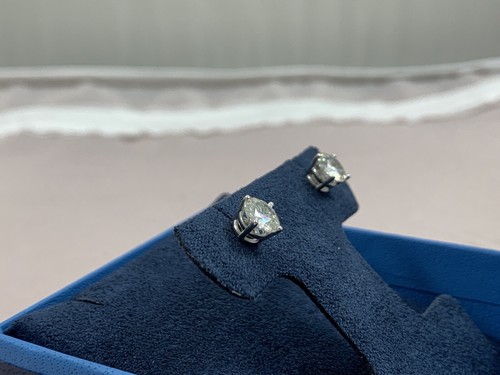 14k White Gold 1.60ctw Moissanite Stud Earrins With Certificate - Picture 3 of 7