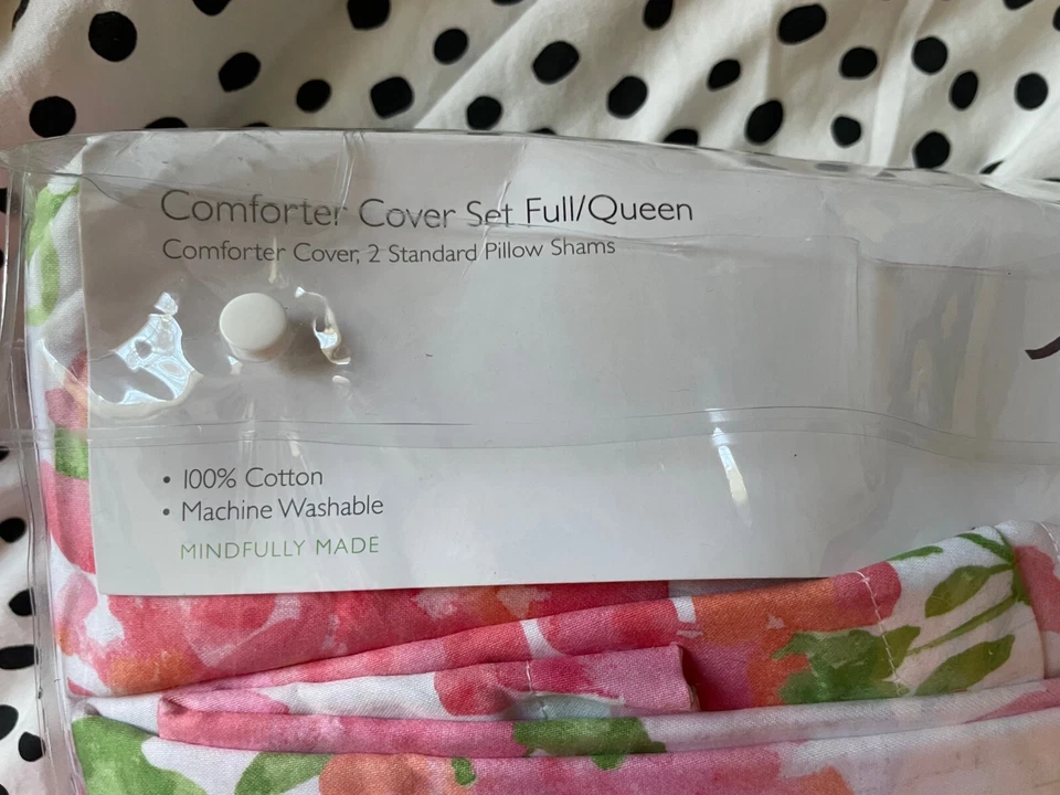 Sky Hydrangea, floral flower Full / Queen Duvet Cover & Shams Set Pink ** - Image 2 of 4