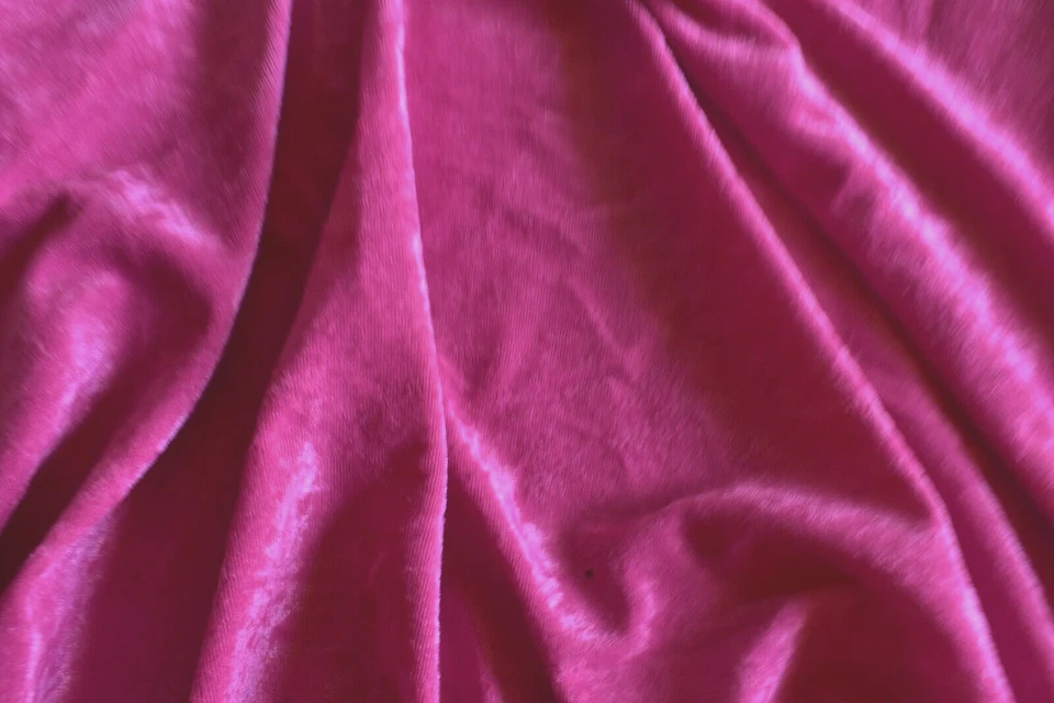 ROSE PINK CRUSHED PANNE VELVET KNIT FABRIC 2 WAY STRETCH 33X59 + INCHES - Image 2 of 2