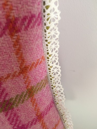 HARRIS TWEED RECTANGULAR CUSHION COVER 18”x12” WITH VELVET & LACE TRIM - Picture 6 of 7