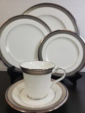 Noritake CONTINENTAL COBALT  5 Piece Bone China Place Setting 4792 Without Tags