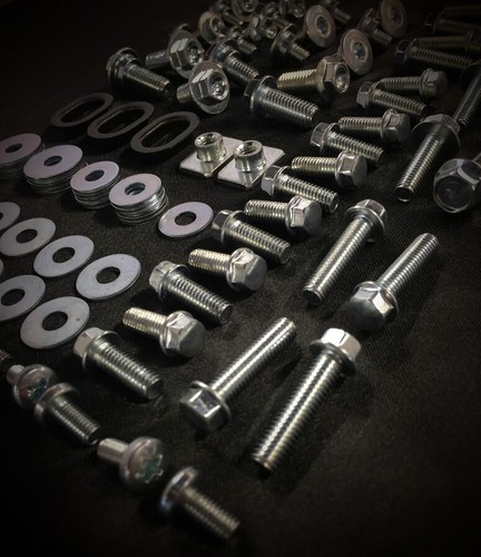 93pc BOLT KIT FOR PLASTICS HONDA CR80 CR85 MODELS - Picture 3 of 3