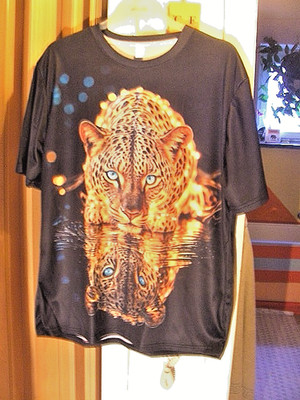 SENSATIONAL 3D PUMA PICTURE ON BLACK T SHIRT NEW SIZE L