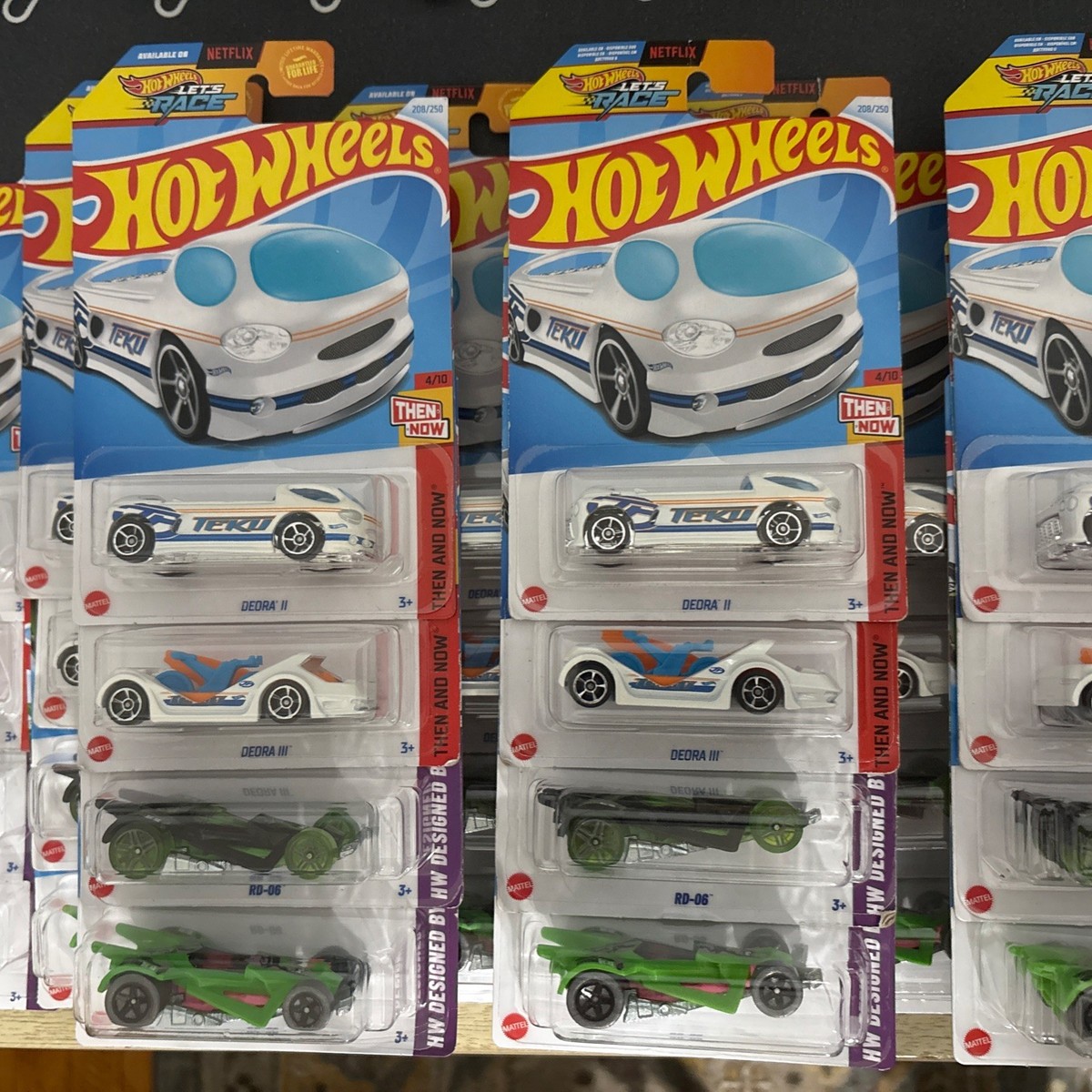 Hot Wheels Mainline Acceleracers Starter Set Of 4: Deora 2 & 3, RD