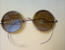 VINTAGE WINDSOR GOLD COLOR ROUND EYEGLASSES With Vintage Case
