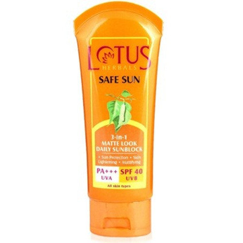 Lotus Herbals Tinted Sunscreen Spf 40 Cream 50g 3 IN 1 Matte Look DailySunscreen - Picture 3 of 6
