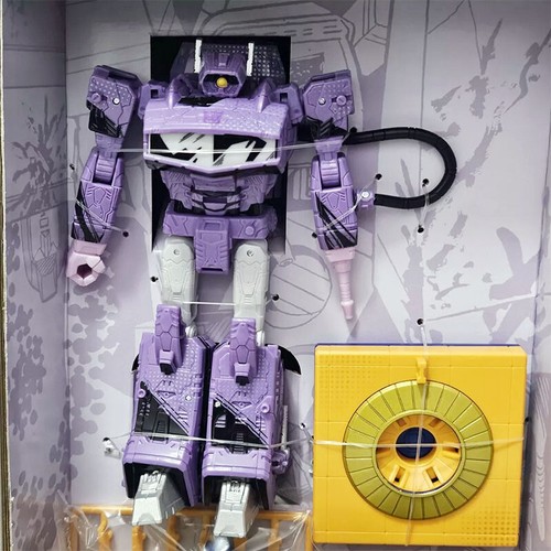 Hasbro Transformers Shockwave 40th Comic Edition Exclusive Figure Official - Picture 3 of 6