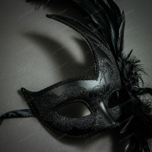 Black Roman Greek Emperor and Feather Eye Mask Masquerade for Couple - Picture 8 of 9