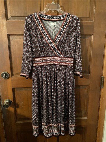 Max Studio Dress Women’s Size Medium Geometric 3/4 Sleeve V Neck NWT